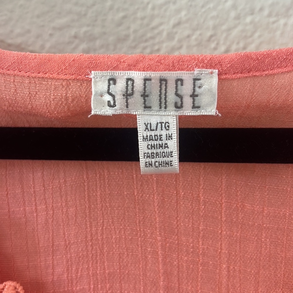 Pretty coral blouse. Size Xl NWOT - Picture 4 of 5